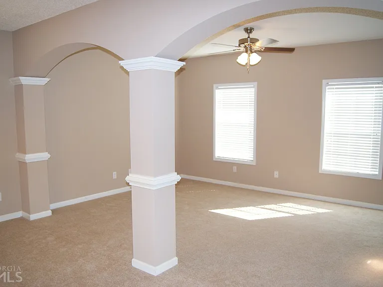 848 Commerce Blvd — Photo 4