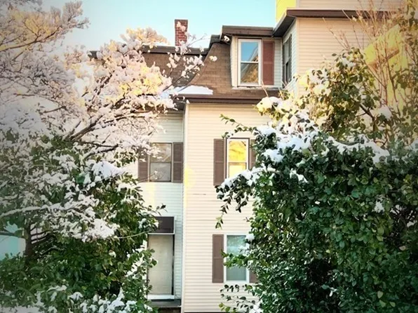 346 Durfee St APT 3, Fall River, MA 02720