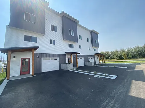 2979 Fen Way #B Photo 1
