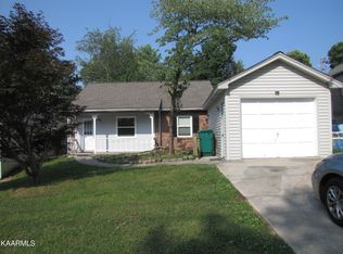1735 Woodpointe Dr, Knoxville, TN 37931
