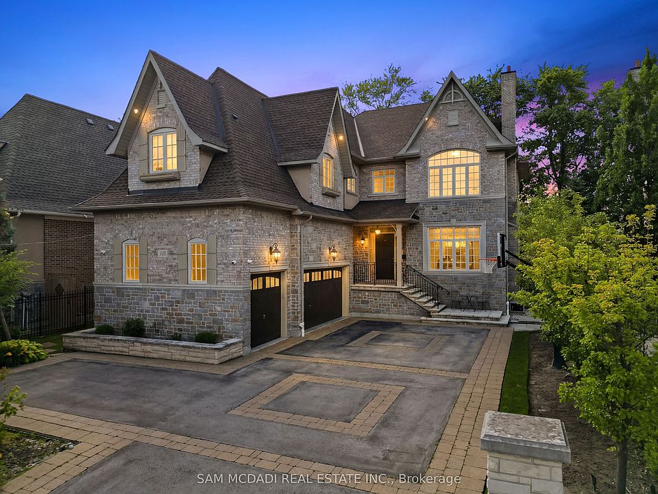 1st image of 725 Queensway W