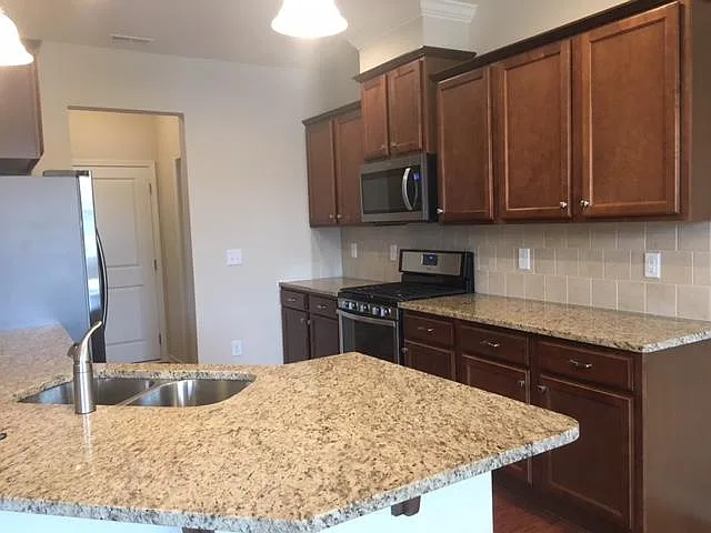 134 Zante Currant Rd — Photo 3