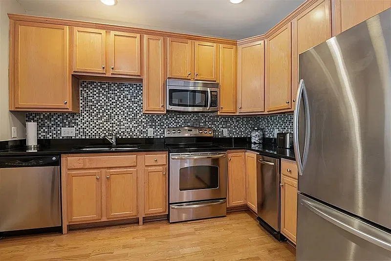 1 bed, 1.0 bath, 960 sqft, $1,850 — Photo 4