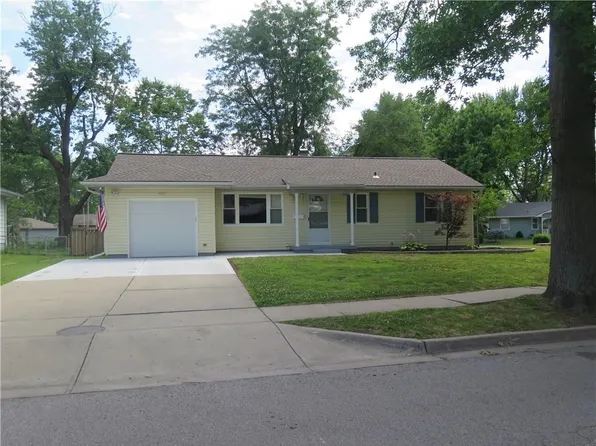 4211 E 113th Ter, Kansas City, MO 64137