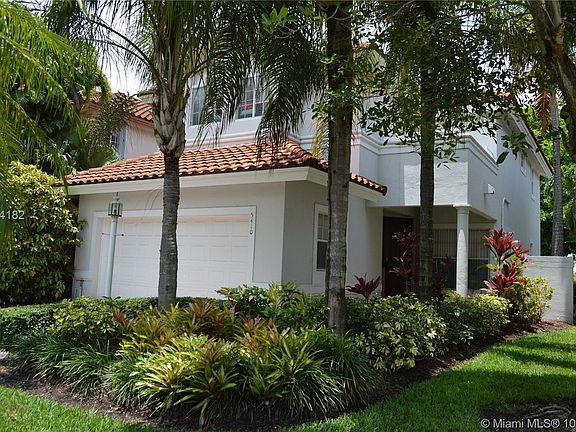 3rd image of 5410 NW 104th Ct