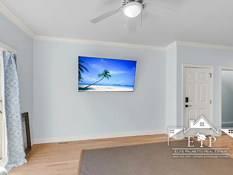 1815 Dogwood Rd #802 — Photo 7