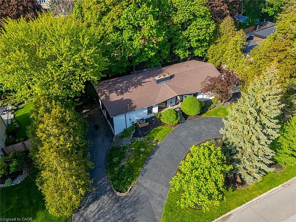 2nd image of 625 Sir Richards Rd