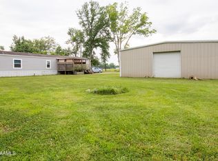 208 & 208A Braquet Rd, Carencro, LA 70520