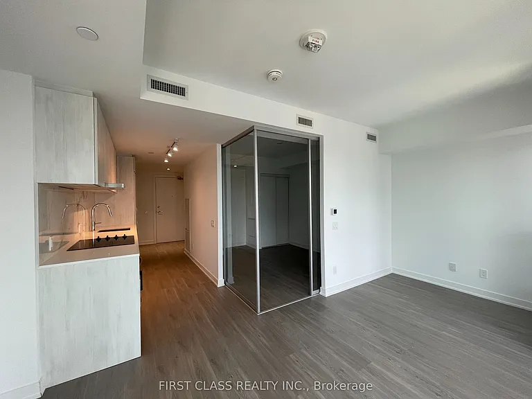 8 Wellesley St W #4107 — Photo 13