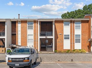 1931 Greenglen Dr #301, Saint Louis, MO 63122