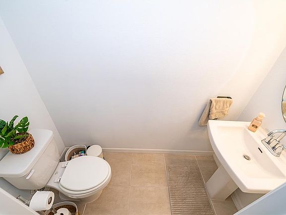 5th image of 4470 Calvary Way
