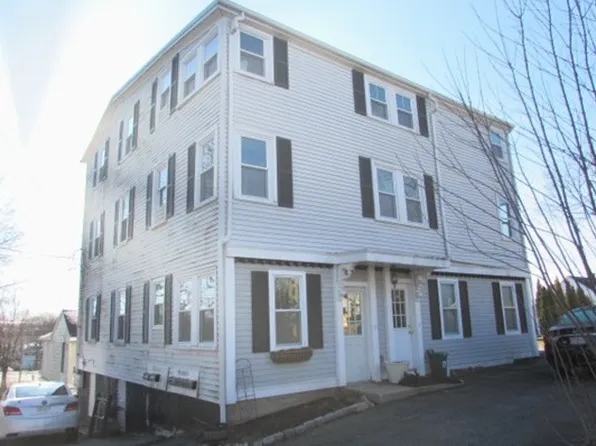 4 Farragut Rd Unit 2, Ipswich, MA 01938