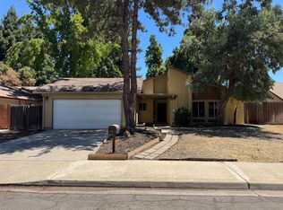 3604 Colonial Dr, Modesto, CA 95356