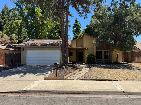 3604 Colonial Dr, Modesto, CA 95356