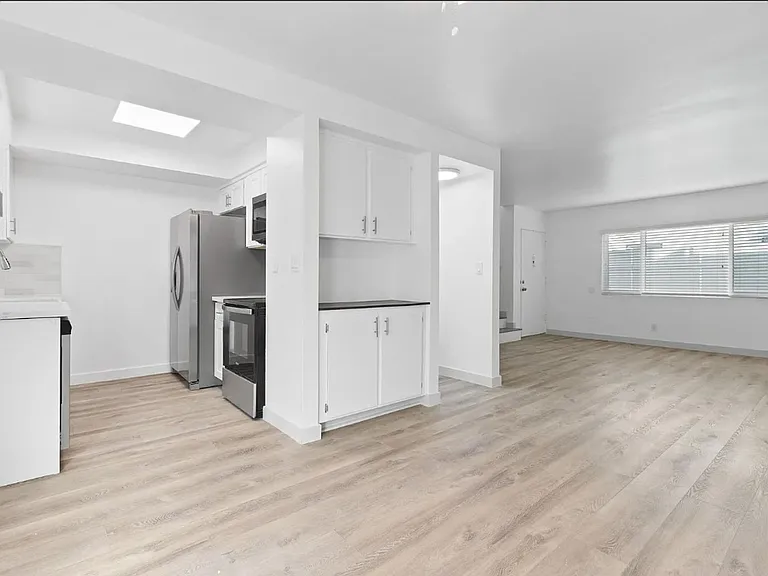 1151 N Peck Ave — Photo 44