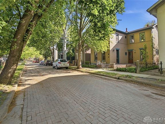 5th image of 36 Tecumseh St