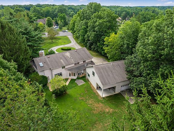 3rd image of 6255 Brooksong Cir