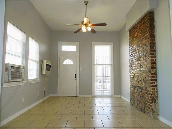 2nd image of 2636 Palmyra St