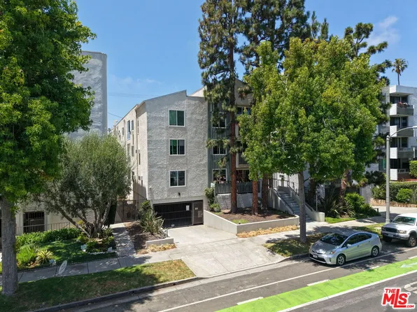 311 Montana Ave APT 302, Santa Monica, CA 90403