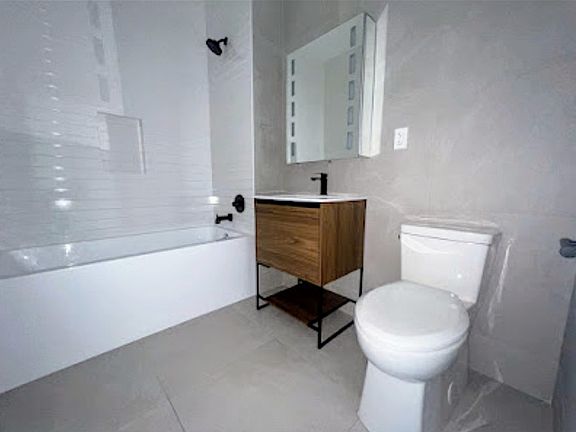 5th image of 333 Linden Blvd APT 4D