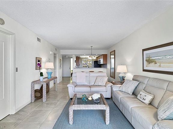 5th image of 21440 Bay Village DR #124