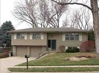 13228 Martha Cir, Omaha, NE 68144