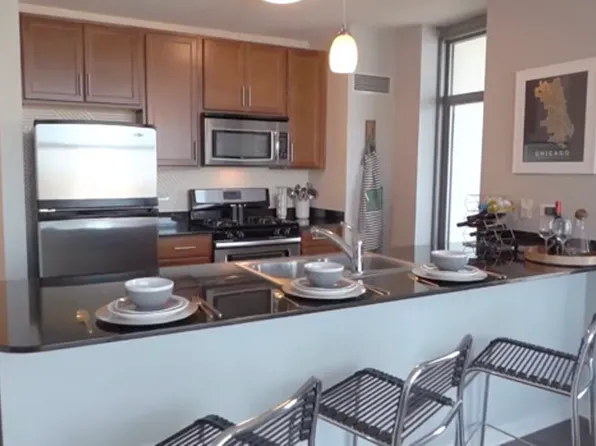 552 W Kinzie St, Chicago, IL 60654