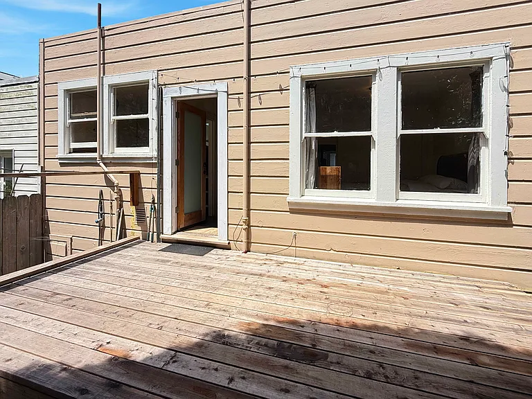 125 Winfield St — Photo 21