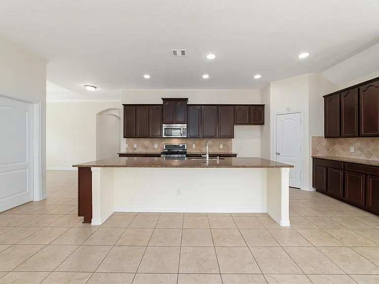 17314 Aldenwilds Ln — Photo 18