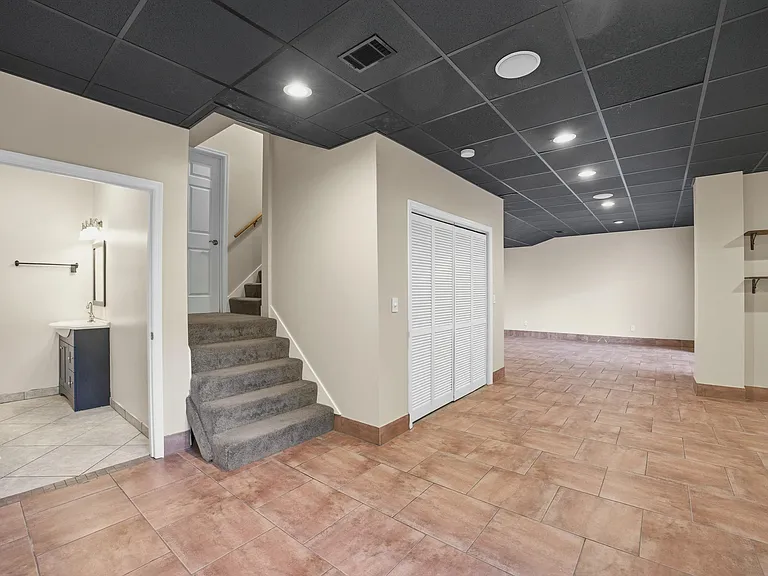6351 Sea Haven Dr — Photo 41