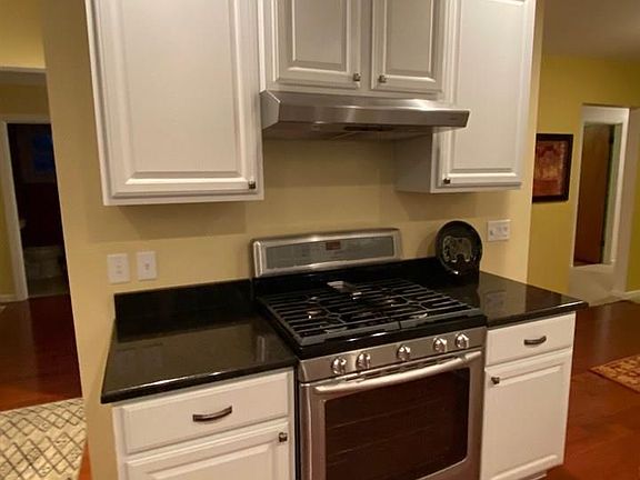 4th image of 4848 Centennial Dr