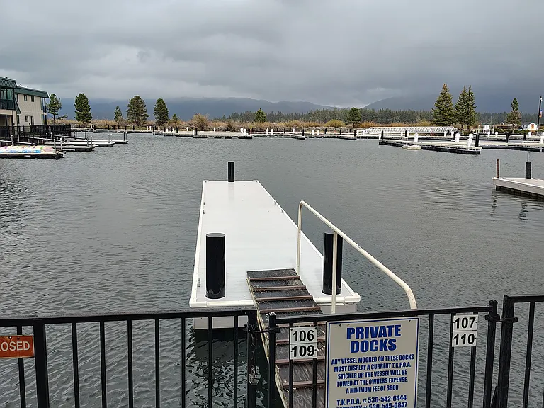 Boat slip #109 , shared dock. Max 20 feet.