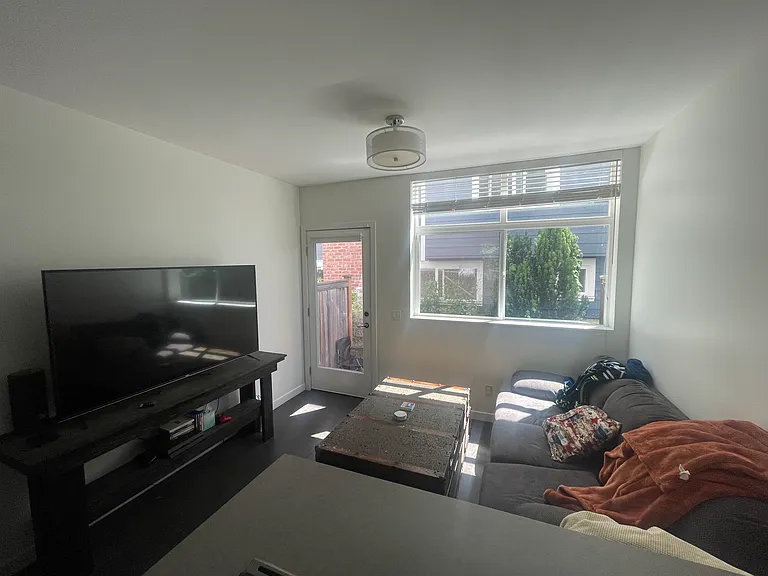 1155 NE 55th St #3 — Photo 10