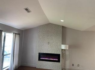 11116 S Date St #O, Jenks, OK 74037