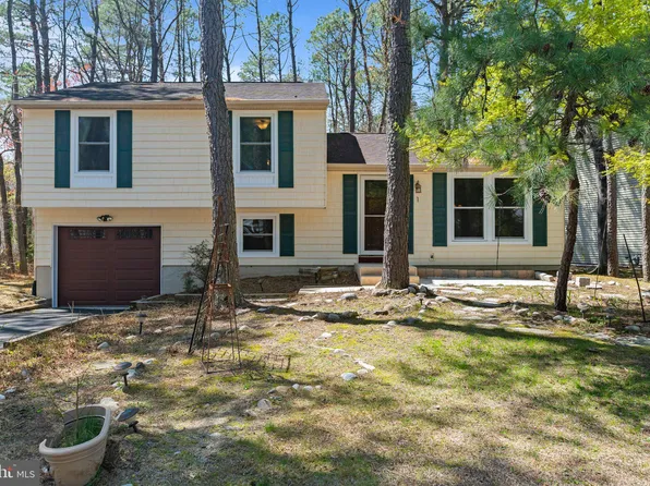 1 Haddon Ct W, Marlton, NJ 08053