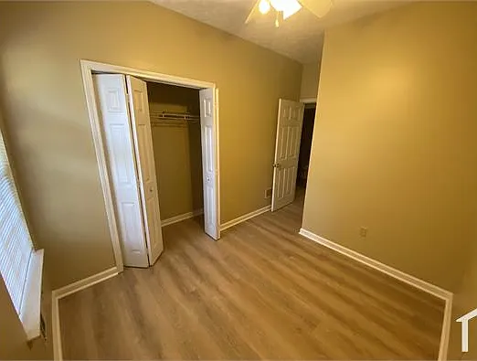 1044 White Oak Ave SW #A — Photo 12