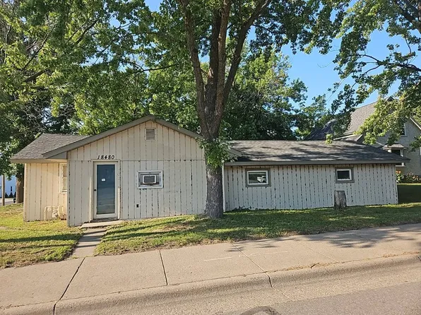 18480 Robinson St, Dayton, MN 55327