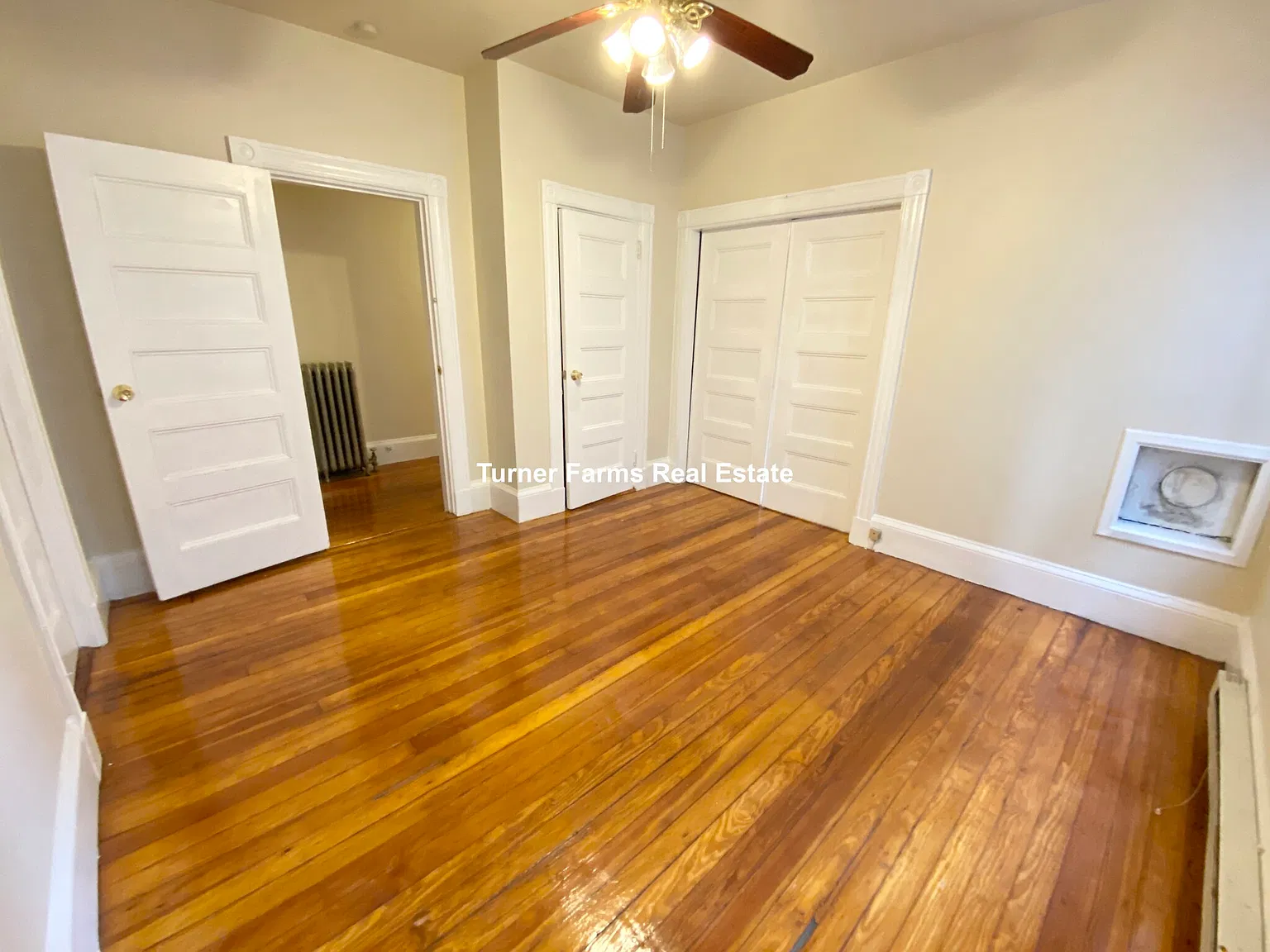 89 Hillside St — Photo 4