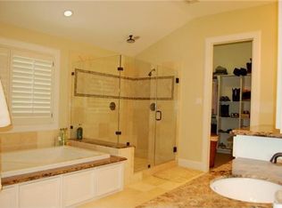 11846 Longleaf Ln, Houston, TX 77024