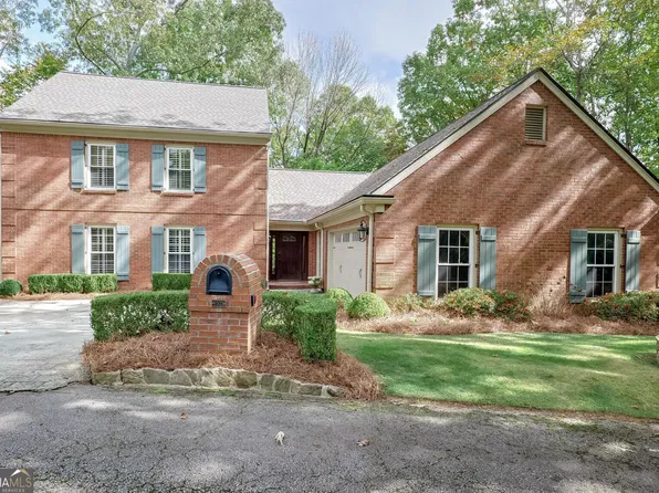 8575 Steeple Chase Dr, Roswell, GA 30076