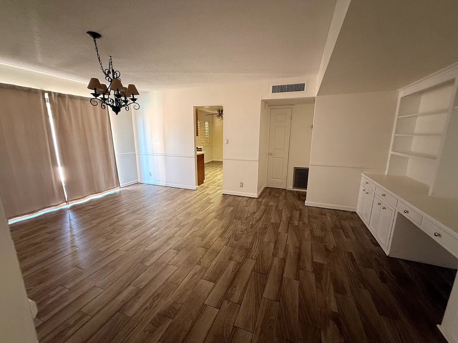 4 bed, 1800 sqft, $3,000 — Photo 3
