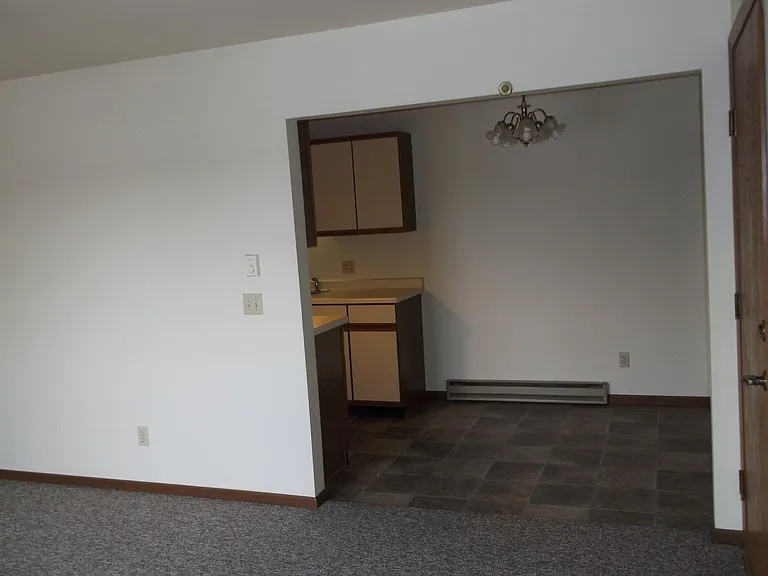 844 Meadowview Ln #32 — Photo 9