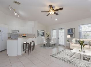 7481 NW 1st Pl, Plantation, FL 33317