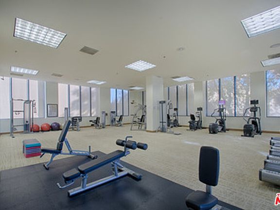 4th image of 10724 Wilshire Blvd APT 503