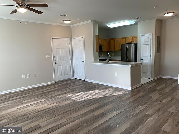 3rd image of 5123 Travis Edward Way #5123B