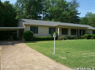 318 Ridgecrest Rd, Jackson, TN 38305