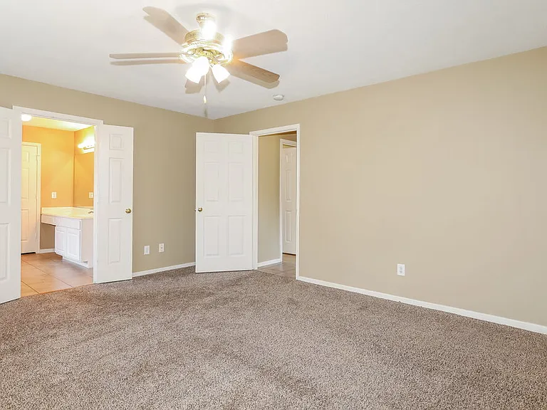 10007 Willow Wood Way — Photo 10