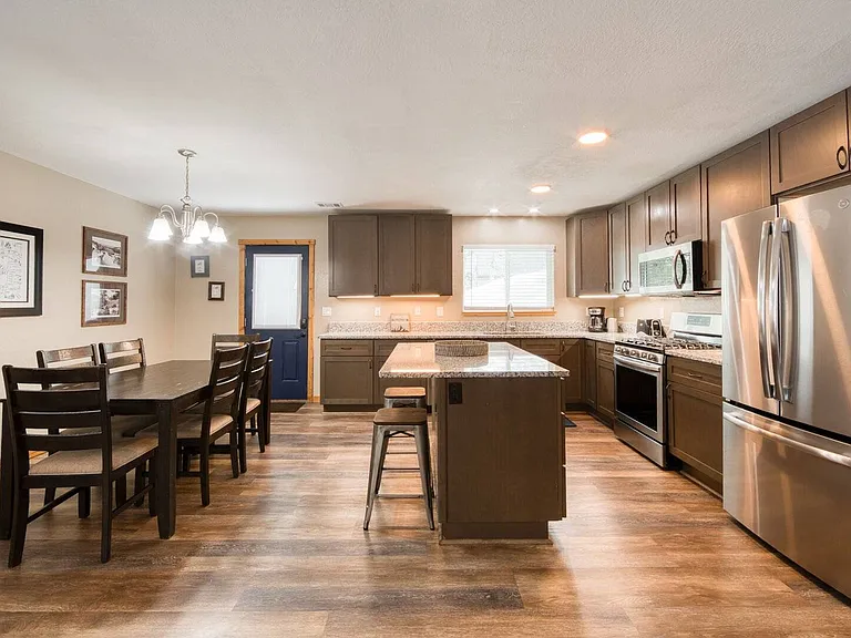 13419 Northwoods Blvd — Photo 4