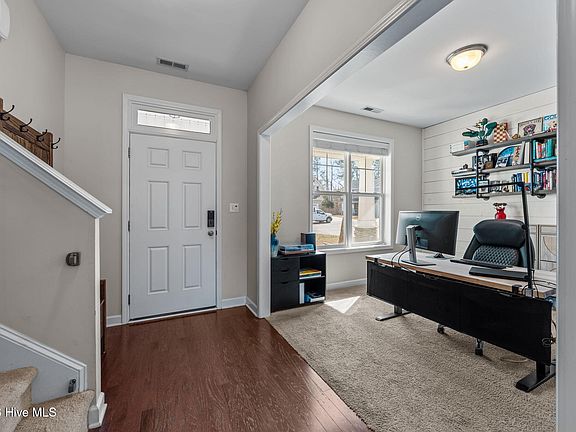 3rd image of 122 Katrina Street