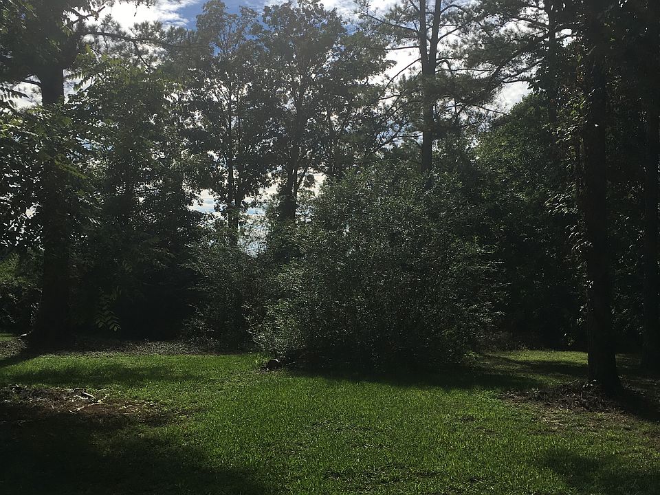 2nd image of 8121 Old Cleveland Pike